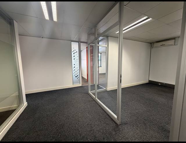 295.30M² OFFICE TO LET IN MORNINGSIDE